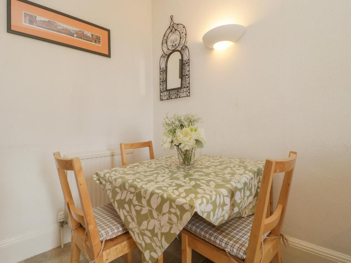 1 Abbey Court Daire Sherborne  Dış mekan fotoğraf